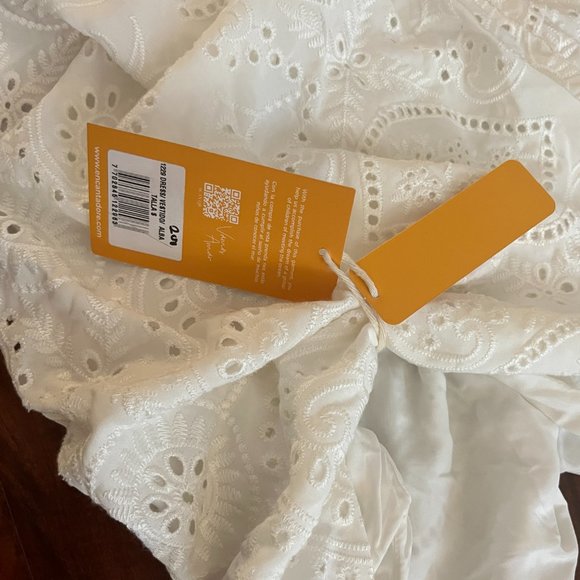 NWT white Ruffle Eyelet Maxi Dress medium/small encantadore for anthropologie - Picture 3 of 6